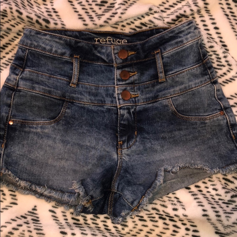 Refuge- high waste, distressed denim shorts